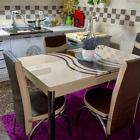 Апартаменты Smestaj Versace House